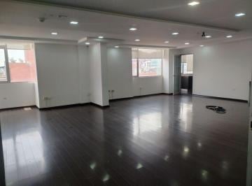 Oficina comercial , Quito · Oficina de Arriendo, La Colón, 732 m, $. 5.800, Jd