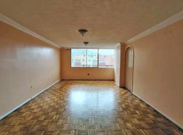 Departamento de 3 habitaciones, Quito · Venta Departmento en La 6 de Dic y Cucardas