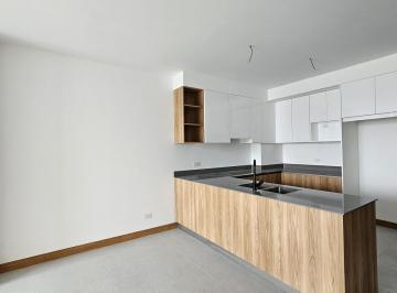 Departamento · 78m² · 1 Habitación · 1 Estacionamiento · Venta Suite Iluminada y con Vista en Cumbayá