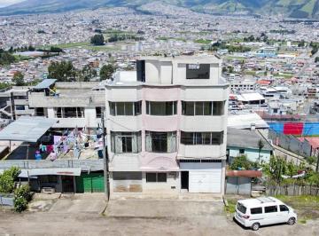 Casa · 353m² · 4 Habitaciones · 2 Estacionamientos · Edificio en Venta Sector El Beaterio