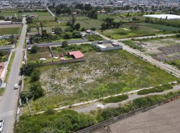 Terreno / Lote · 528m² · Terreno en Atuntaqui