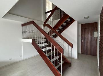 Departamento de 3 habitaciones, Guayaquil · Departamento Remodelado en Venta en Urdesa Central