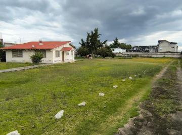 Terreno / Lote · 180m² · 4 Habitaciones · 20 Estacionamientos · Terreno de 3.420 m en Mariana de Jesus
