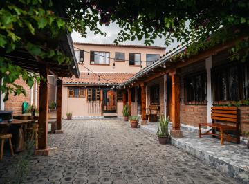 Casa de 5 habitaciones, Antonio Ante · Una Joya Tradicional con Toque Moderno en Atuntaqui