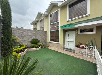 Casa de 3 habitaciones, Quito · Casa en Venta El Condado - Mena Hierro | 3 Hab | Patio Grande + Terraza | 3 Parq. | 249 m² | $145