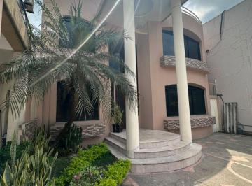 Casa de 4 habitaciones, Guayaquil · Casa 4 Dorm. con Dorm. en Planta Baja –urb. Goleta