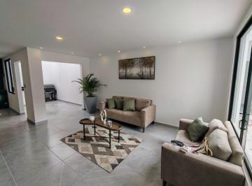 Casa · 136m² · 3 Habitaciones · 2 Estacionamientos · Amplia Casa Miti Miti Calderon