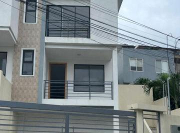 Casa de 3 habitaciones, Guayaquil · Las Cumbres Sector Alto Vendo Moderna Casa de Estreno con Vistas Panorámicas