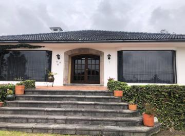 vista frontal · Los Chillos Casa de Venta Para Remodelar (La Ontaneda)