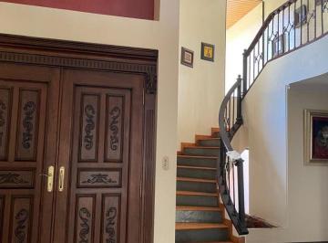 Casa de 4 habitaciones, Quito · Se Vende Casa Dentro de Urbanización Rincon del Valle