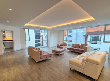 Departamento · 190m² · 2 Habitaciones · 3 Estacionamientos · Renta Depar. 2 Dorm. Quito Tenis 190 m²