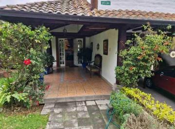Casa de 3 habitaciones, Quito · Urbanizacion El Condado Hermosa Casa 3 Dorm