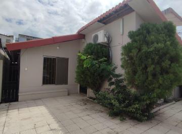 Casa de 5 habitaciones, Guayaquil · En Venta Casa Rentera en Urdesa, Norte