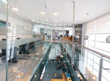 Oficina comercial , Quito · $410.000 – Oficina Corporativa de Lujo en Lomas de Monteserrín
