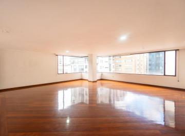 Departamento de 4 habitaciones, Quito · $179.000 Departamento de 202 m² con 3 Dorm. en El Sector Parque La Carolina