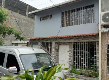 Casa en Venta de 2 habitaciones Norte de Durán · Casa Rentera de Dos Pisos P. Pincay