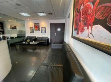 Oficina comercial , Quito · Oficina Comercial de 124 m² en Venta en La Coruña