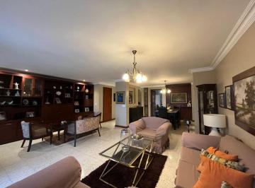 Departamento de 3 habitaciones, Guayaquil · Vendo Departamento Planta Baja con Piscina en Lomas de Urdesa