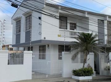 Casa de 3 habitaciones, Salinas · Vendo Casa en Salinas Cerca Al Paseo Shopping y a La Playa de Puerto Lucia