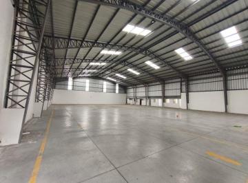 Bodega-Galpón , Quito · Galpón de 980 m² en Renta - Sector Valle de Los Chillos