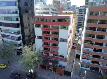 Departamento de 4 habitaciones, Quito · Venta Departamento Duplex - Sector La Carolina - Ubicación Privilegiada
