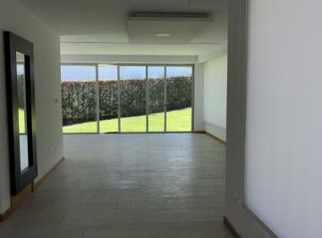 Casa de 3 habitaciones, Quito · Vendo Linda Casa en Urbanización de Primera, Pillagua. Cumbaya. Quito. Ec.