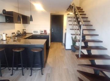 Suite de 1 habitación, Quito · Loft Amoblado en Alquiler en 12 de Octubre con Vista Panorámica