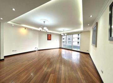 Departamento de 3 habitaciones, Quito · Oportunidad Departamento 336 m Sector Bosmediano