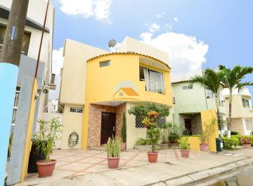 Casa · 150m² · 4 Habitaciones · 2 Estacionamientos · Hermosa Casa 4 Dorm. Santorini Norte de Guayaquil
