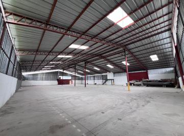 Bodega-Galpón , Quito · En Renta Galpon Para Bodega o Fábrica en Zona Industrial - Calderon