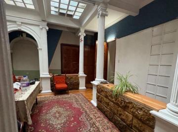 Casa de 9 habitaciones, Quito · Casa Rentera en Venta Sector La Alameda