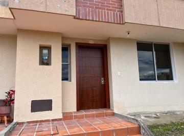 Casa de 3 habitaciones, Quito · Casa en Venta Conjunto Cerrado Sector “ La Armenia”