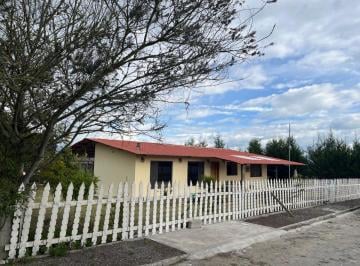 Casa de 3 habitaciones, Pedro Moncayo · Casa de Campo en Malchingui