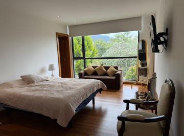 Departamento de 3 habitaciones, Quito · Vendo Rento Departamento Cumbaya