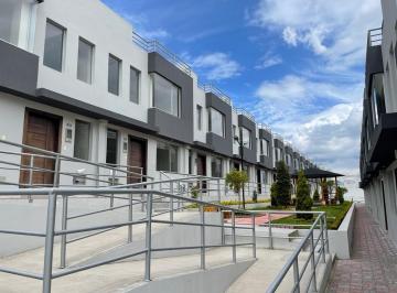 Casa · 106m² · 3 Habitaciones · 1 Estacionamiento · Mv - Casa Vip en Venta Sector Calderón 3d, 3 Pisos, 106 m², Patio, Terraza