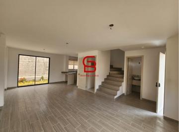 Casa · 108m² · 3 Habitaciones · 2 Estacionamientos · Vendo Casa en Conj. La Armenia Dos - con Jardin Aplica Vip