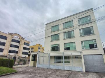 Departamento de 3 habitaciones, Quito · En Venta Departamento Sector Union Nacional, Patio Propio