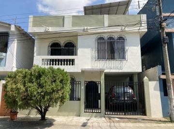 Casa de 3 habitaciones, Guayaquil · Vendo Casa de 2 Plantas Mas Terraza, Alborada 6, Herradura Cerrada