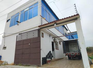 Casa · 350m² · 5 Habitaciones · 1 Estacionamiento · Casa en Venta, Punta Blanca, Santa Elena, Ingg