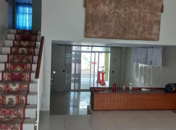 Casa de 5 habitaciones, Guayaquil · Alquiler de Casa en Urdesa Central Calle Circunvalacion Sur