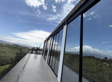 Local comercial · 500m² · 3 Habitaciones · 5 Estacionamientos · Local Comercial en Puembo