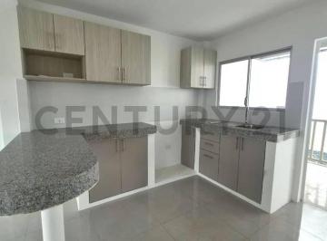 Casa · 80m² · 3 Habitaciones · 2 Estacionamientos · Venta de Casa en Urb. Belén del Norte - Vía a Daule J. Zav
