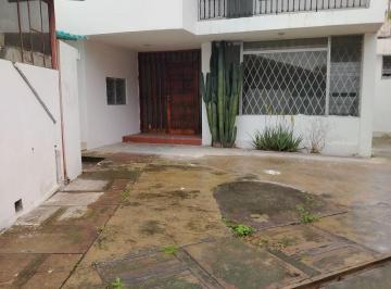 Casa de 4 habitaciones, Quito · Venta Casa Independiente 644 m de Terreno Para Remodelar Sector Inca