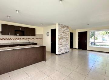 Casa de 3 habitaciones, Quito · Casa con 179 m² Terreno, 3 Dorm. en Venta en La Armenia