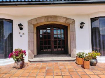 Casa de 4 habitaciones, Quito · Venta Casa en Ontaneda Conocoto, Independiente con Amplio Terreno 3450 m