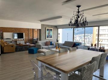 Departamento · 180m² · 3 Habitaciones · 2 Estacionamientos · Penthouse con Estilo y Luz en González Suárez