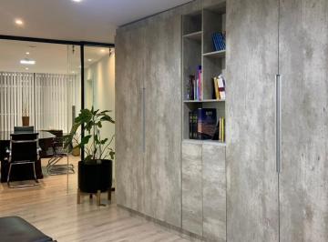 Oficina comercial · 121m² · 5 Habitaciones · 2 Estacionamientos · Vendo Oficina Semi Amoblada, República del Salvador.