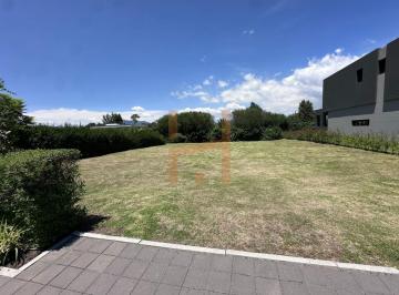 Terreno / Lote , Quito · Terreno de Venta en Puembo, 598 m², a 1 Min del Club Arrayanes, Alta Plusvalía, Urbanización Privada.