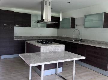 Casa · 290m² · 4 Habitaciones · 2 Estacionamientos · Venta Casa 4 Habitaciones Más Jardín, Más Vista. Urbanización Privada Sector Tanda.