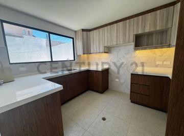 Casa · 125m² · 3 Habitaciones · 1 Estacionamiento · Se Vende Casa por Estrenar, Dentro de Conjunto, en Sangolqui